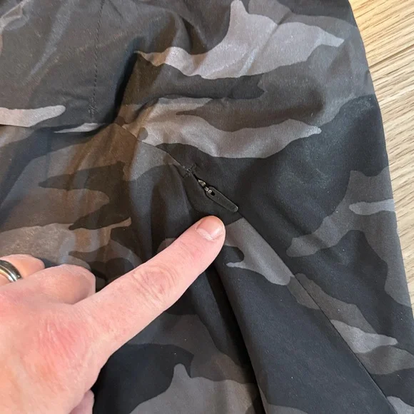 Mesh Racer Run Mid Rise 4" Short - Picture 7 of 8